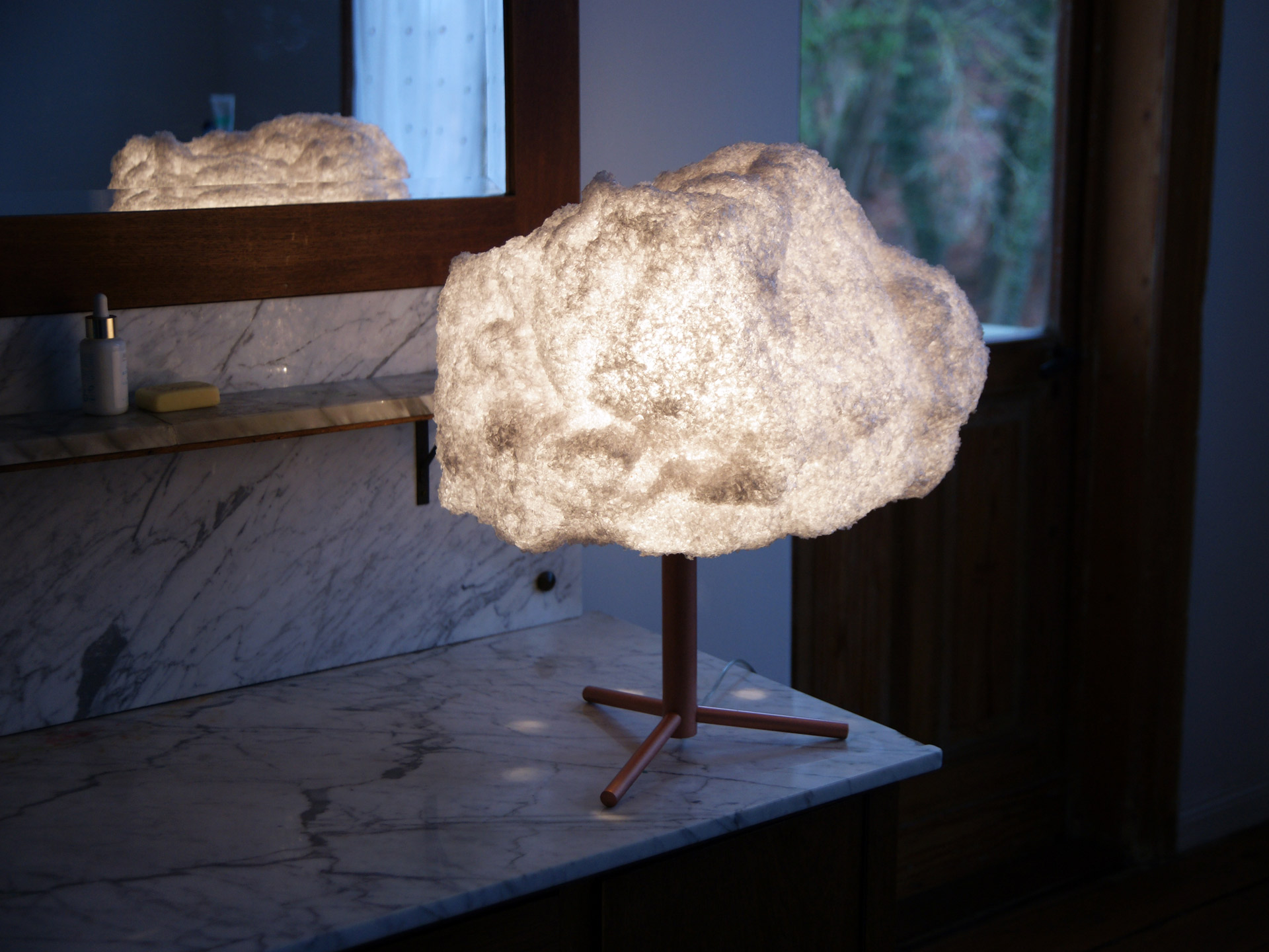 Storm table light