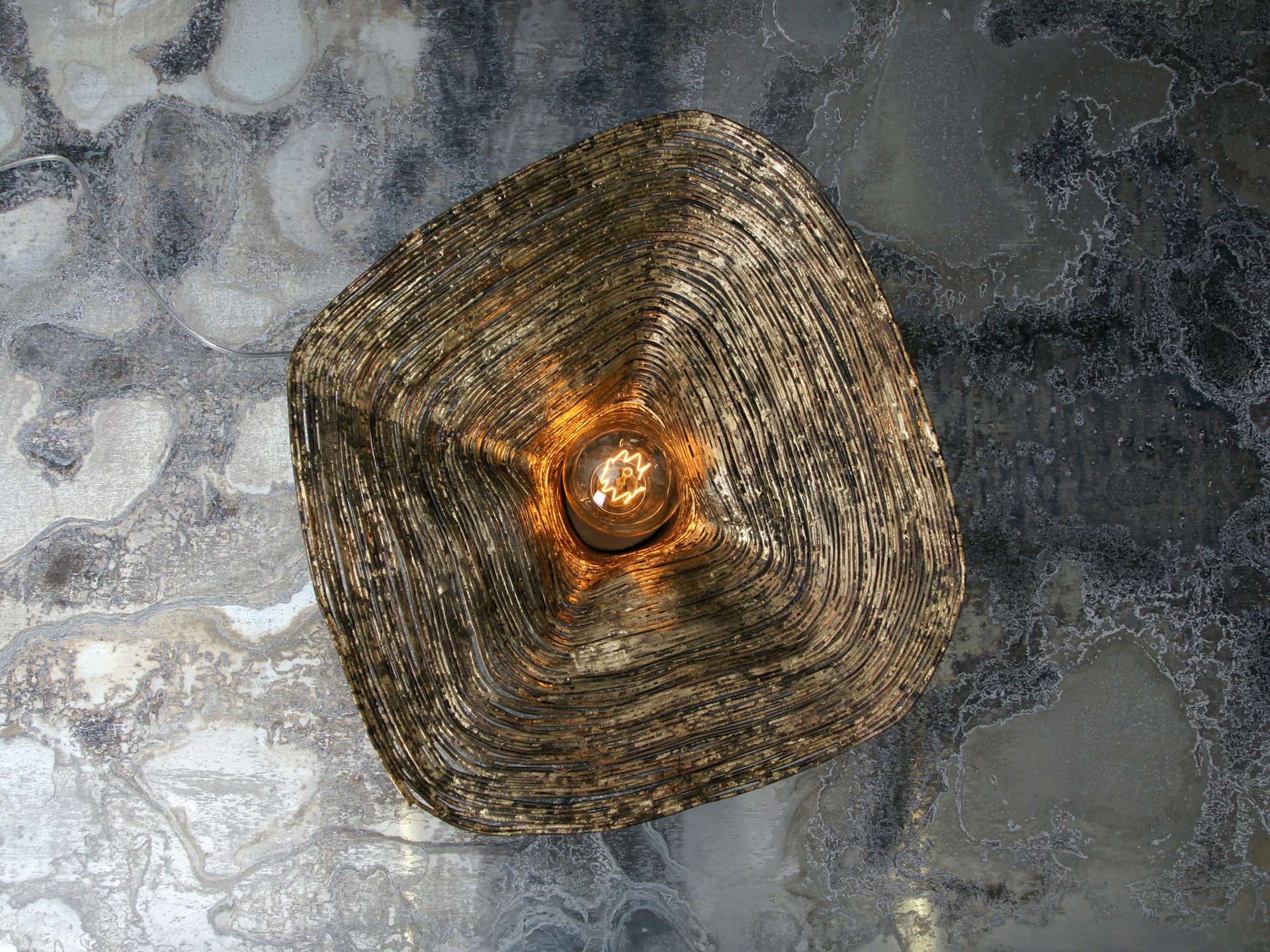 Wrap table light