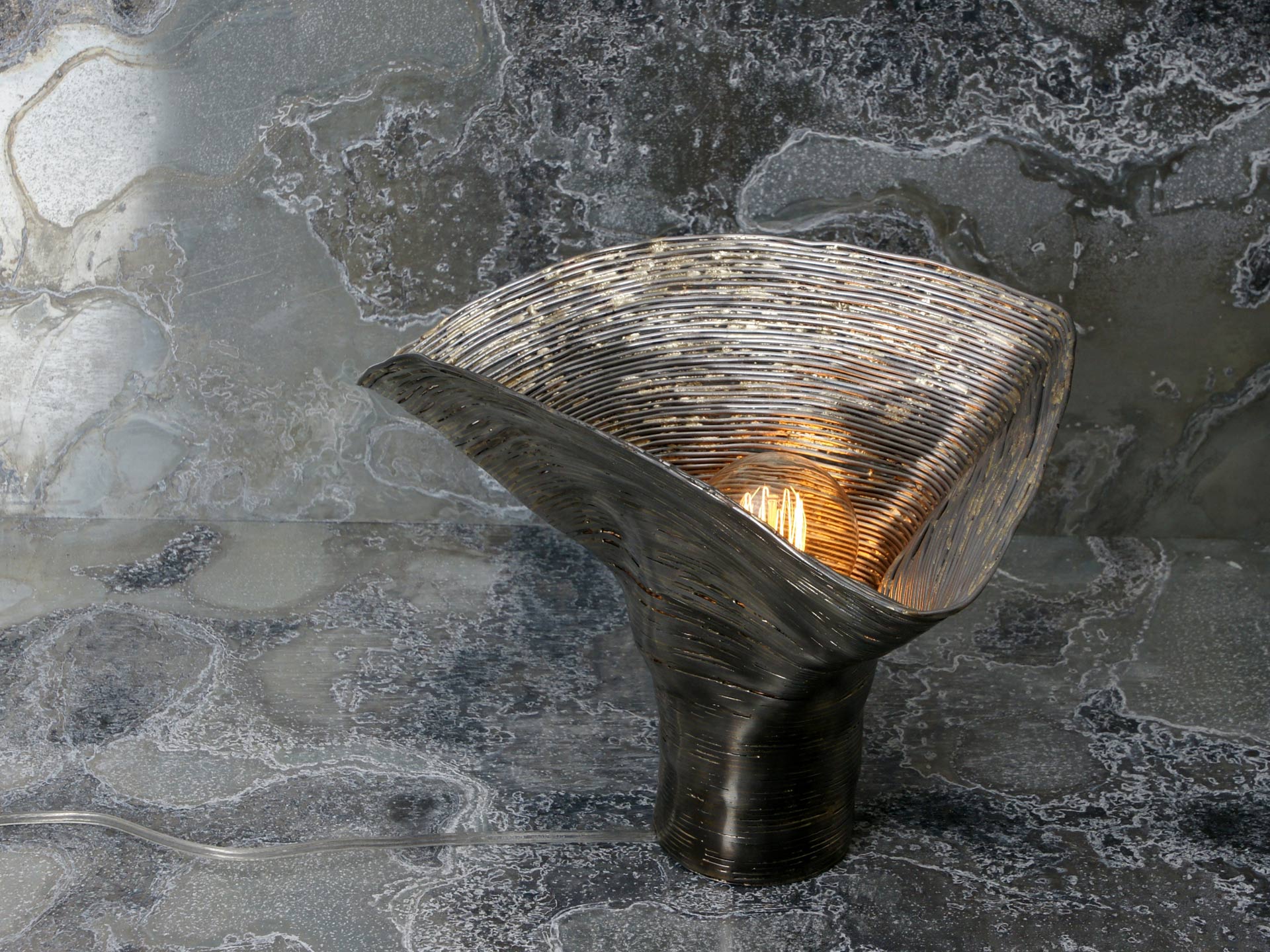 Wrap alder table light